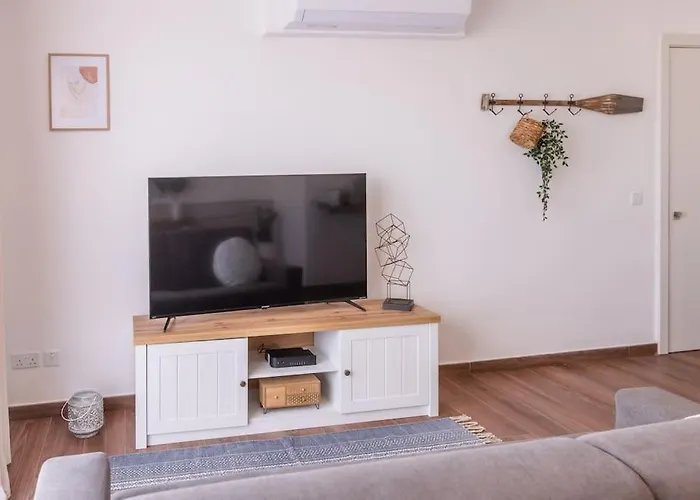 Mediterranean Luxury 2br Penthouse With Sea Views Apartament