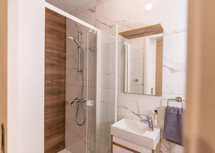 Mediterranean Luxury 2br Penthouse With Sea Views *